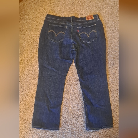 Levi Strauss Jeans - Picture 2 of 4